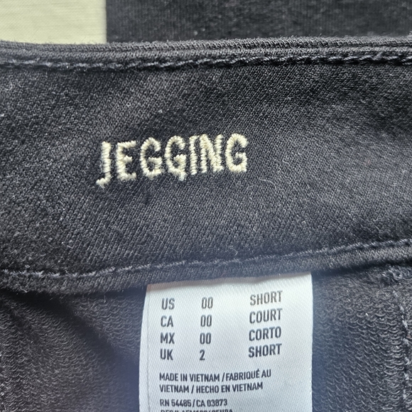 AMERICAN EAGLE Black Knit Jegging Cotton Blend Low Rise 00 SHORT NWT AE - Picture 3 of 9